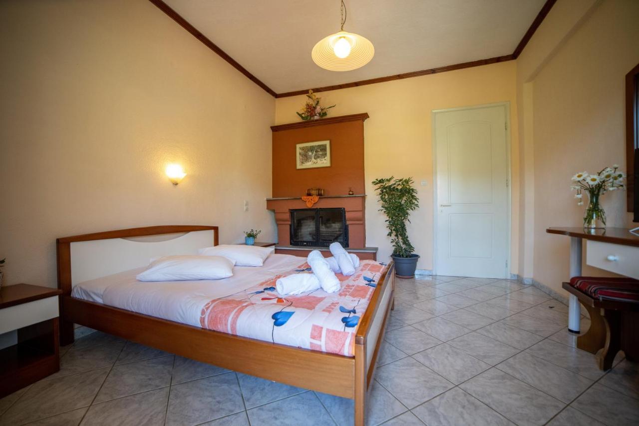 Hotel Ξενοδοχειο Παπαναγιωτου Neraïdochóri Exteriér fotografie