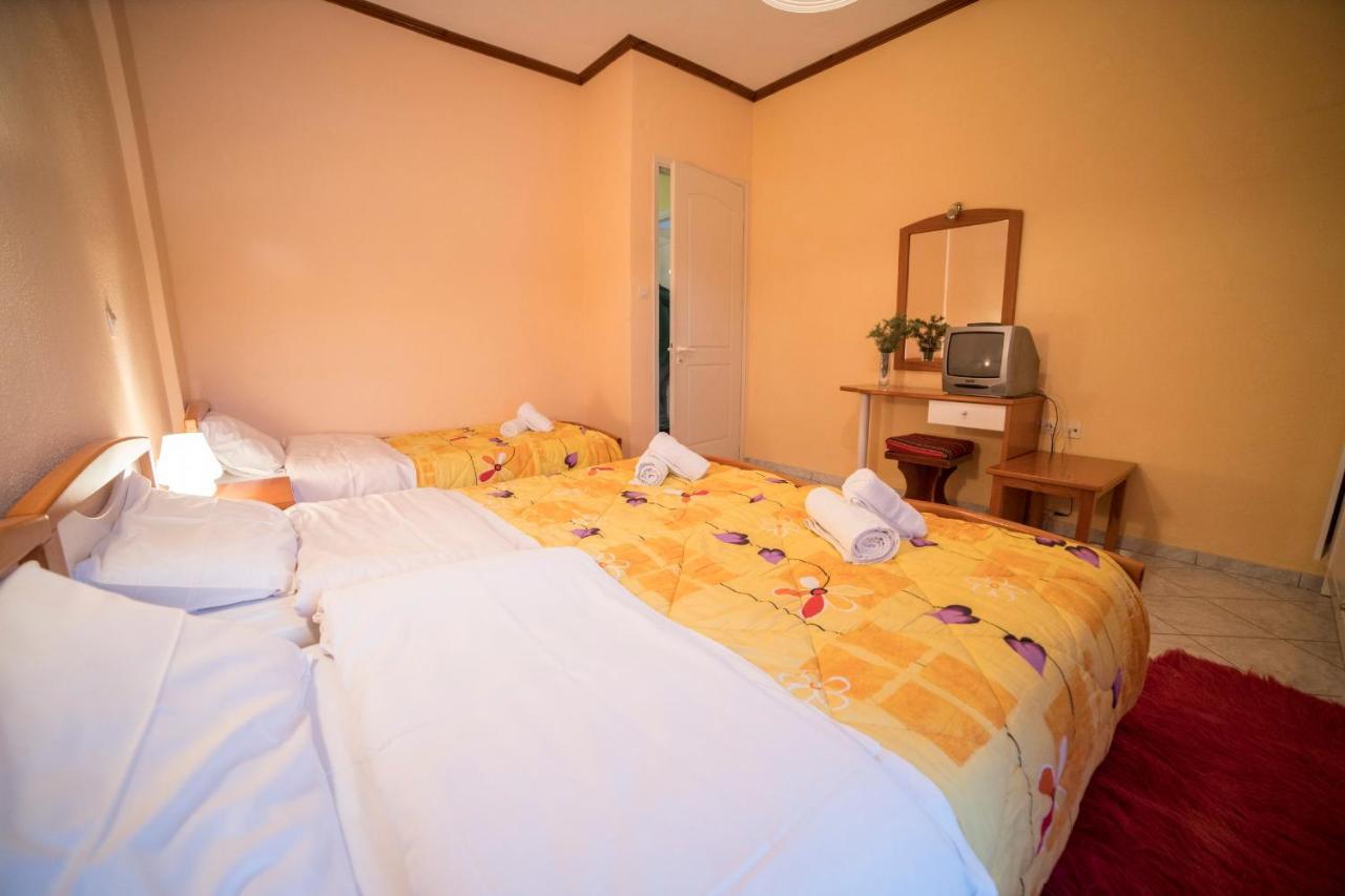 Hotel Ξενοδοχειο Παπαναγιωτου Neraïdochóri Exteriér fotografie
