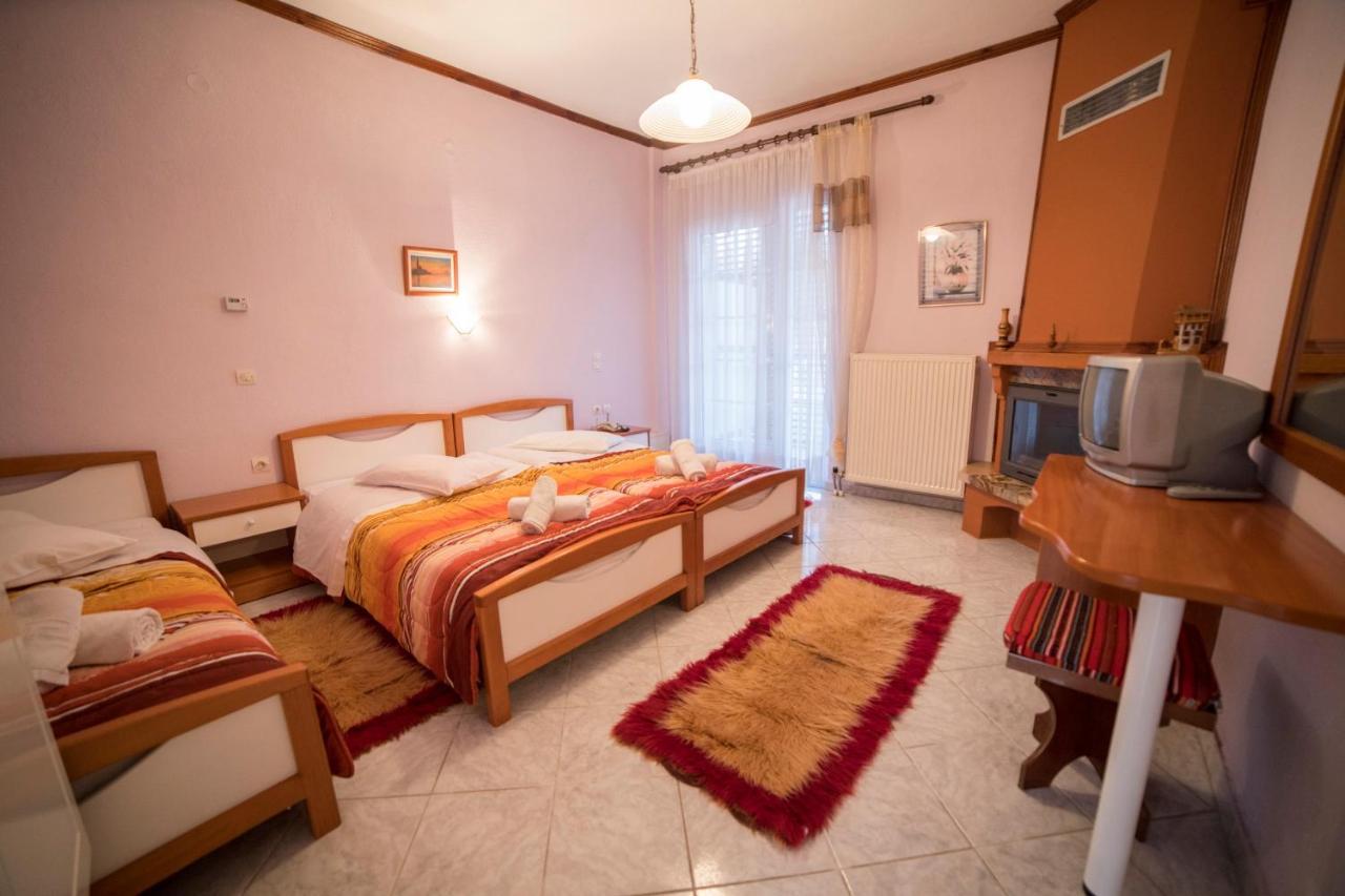 Hotel Ξενοδοχειο Παπαναγιωτου Neraïdochóri Exteriér fotografie