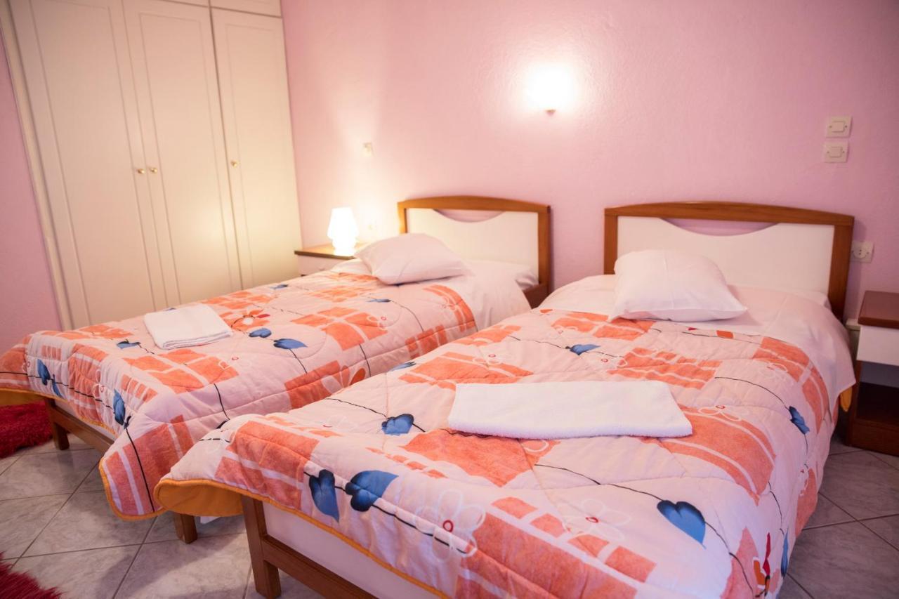 Hotel Ξενοδοχειο Παπαναγιωτου Neraïdochóri Exteriér fotografie