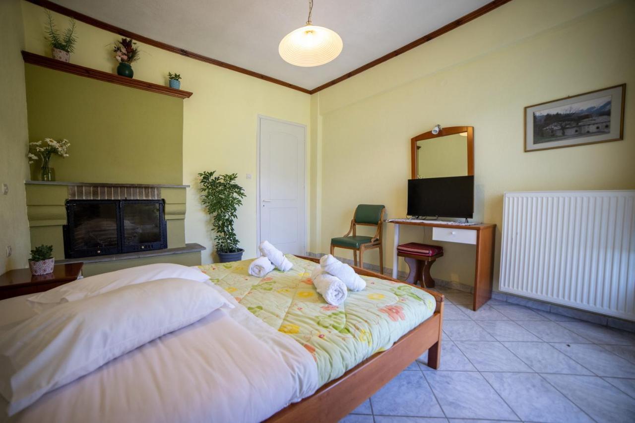 Hotel Ξενοδοχειο Παπαναγιωτου Neraïdochóri Exteriér fotografie