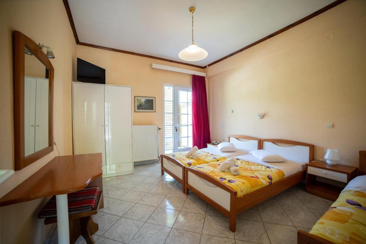 Hotel Ξενοδοχειο Παπαναγιωτου Neraïdochóri Exteriér fotografie